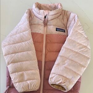 Patagonia Light Pink and Peach Puffer Jacket 4t